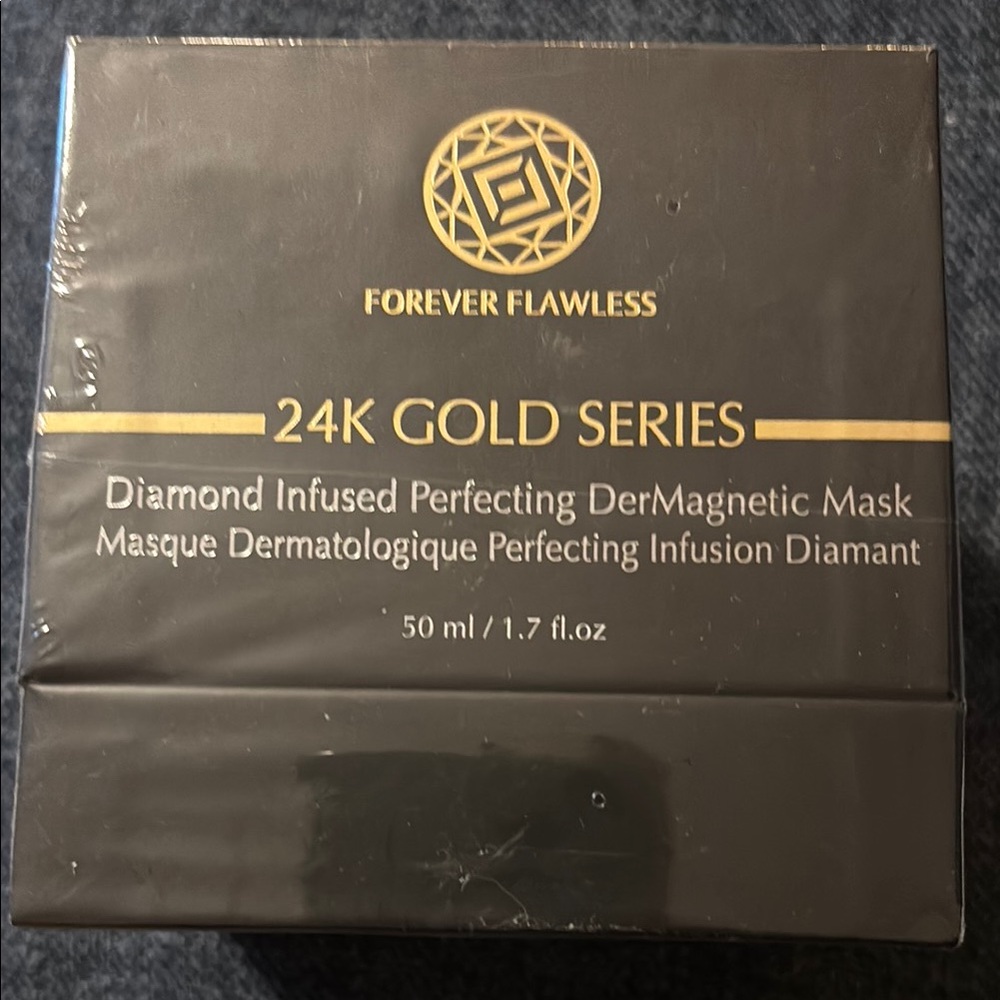 Forever Flawless Diamond Infused 24K Gold Series Perfecting Magnetic Mask BNIB